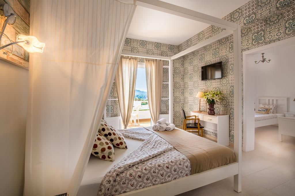 Familienzimmer mit Balkon