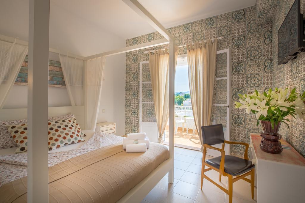 Doppelzimmer mit Balkon