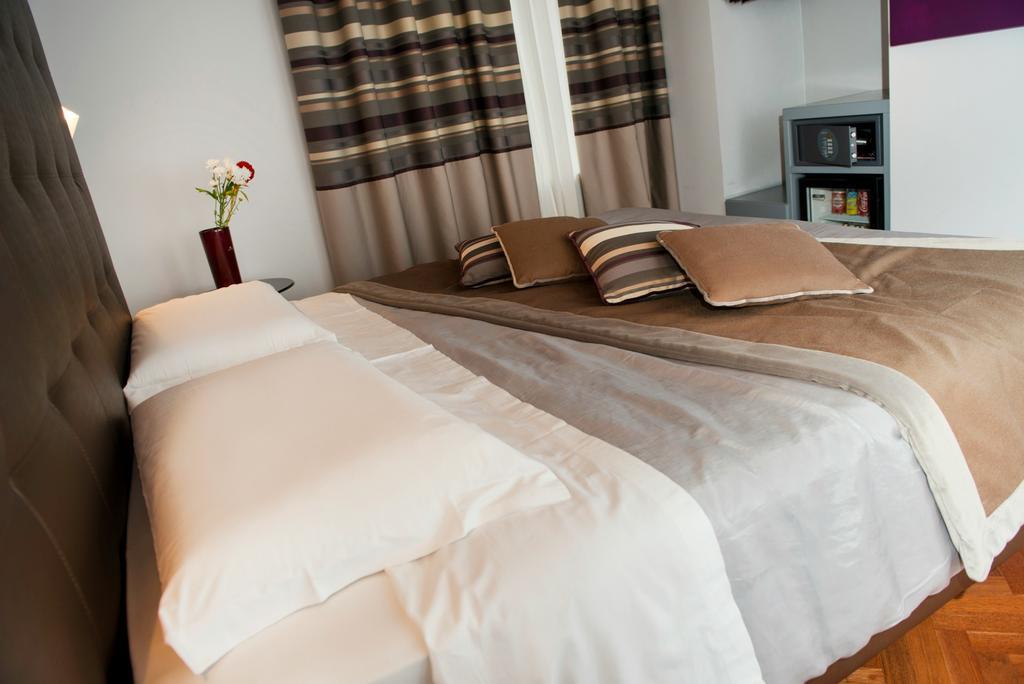 Dreibettzimmer