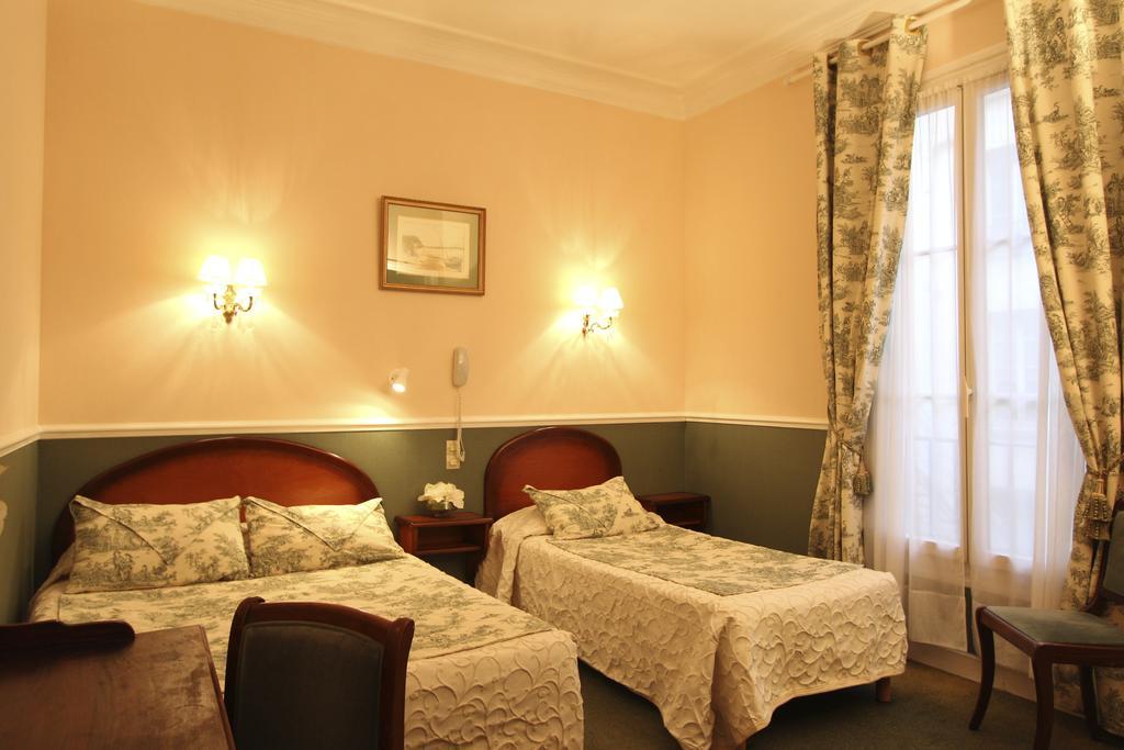 Classic Dreibettzimmer