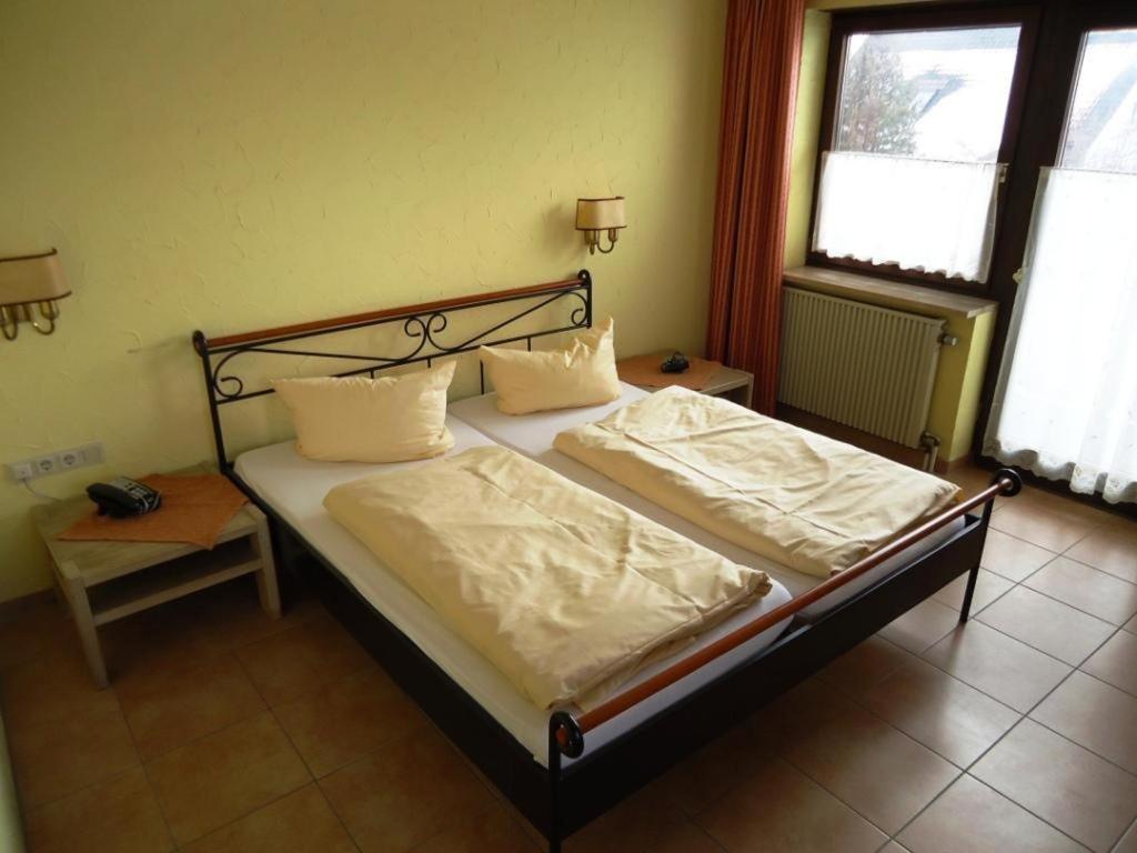 Dreibettzimmer