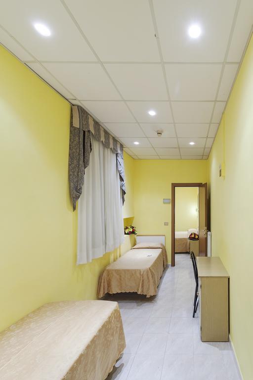 Fünfbettzimmer (5 Erwachsene)
