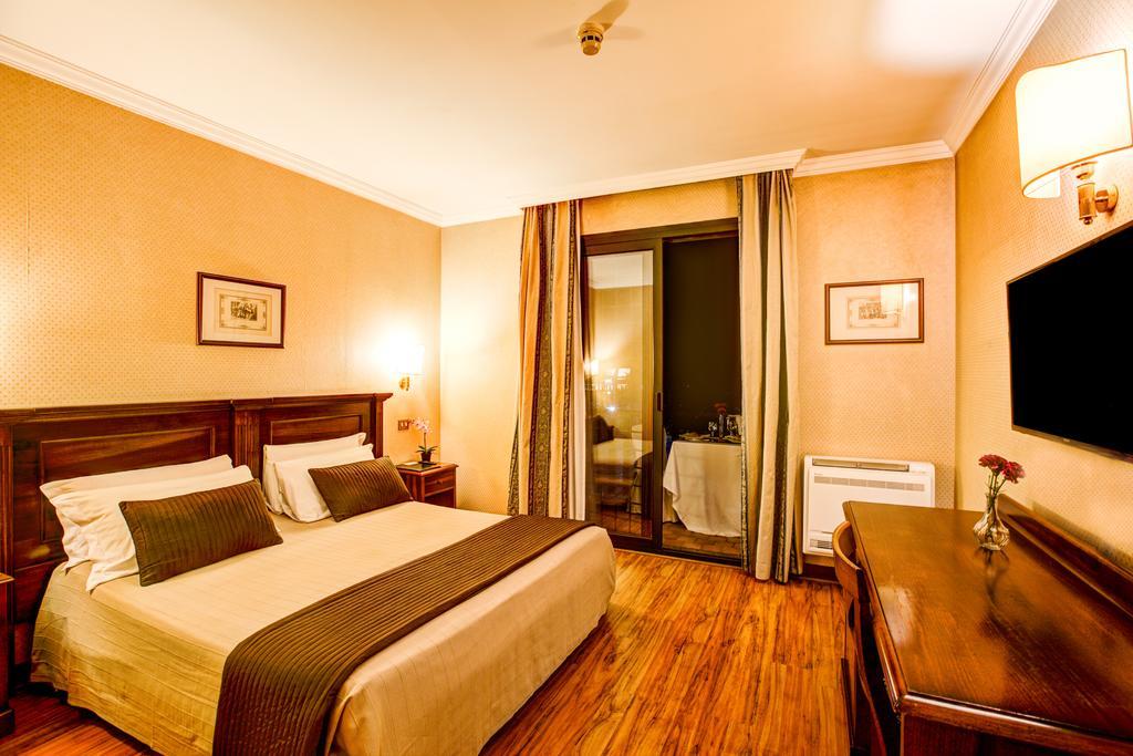 Dreibettzimmer