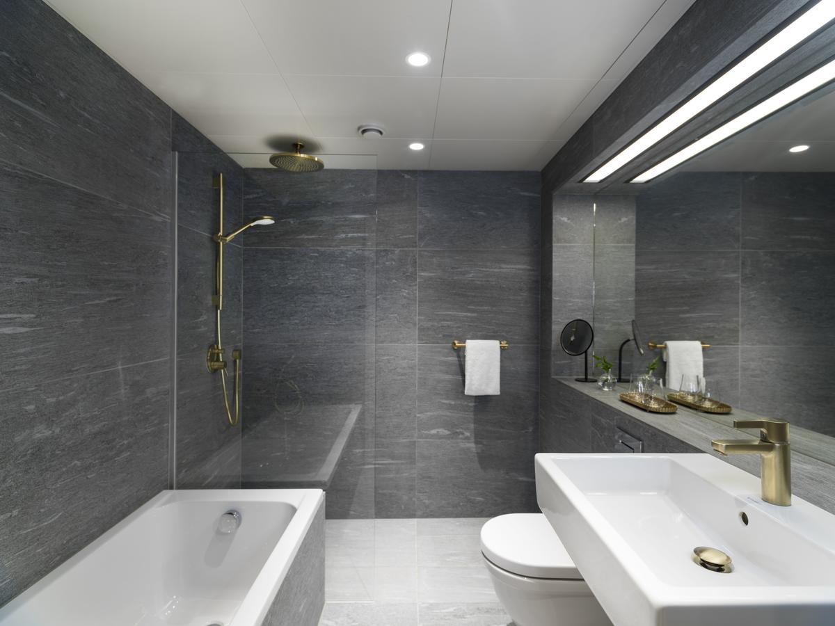 Signature Suite