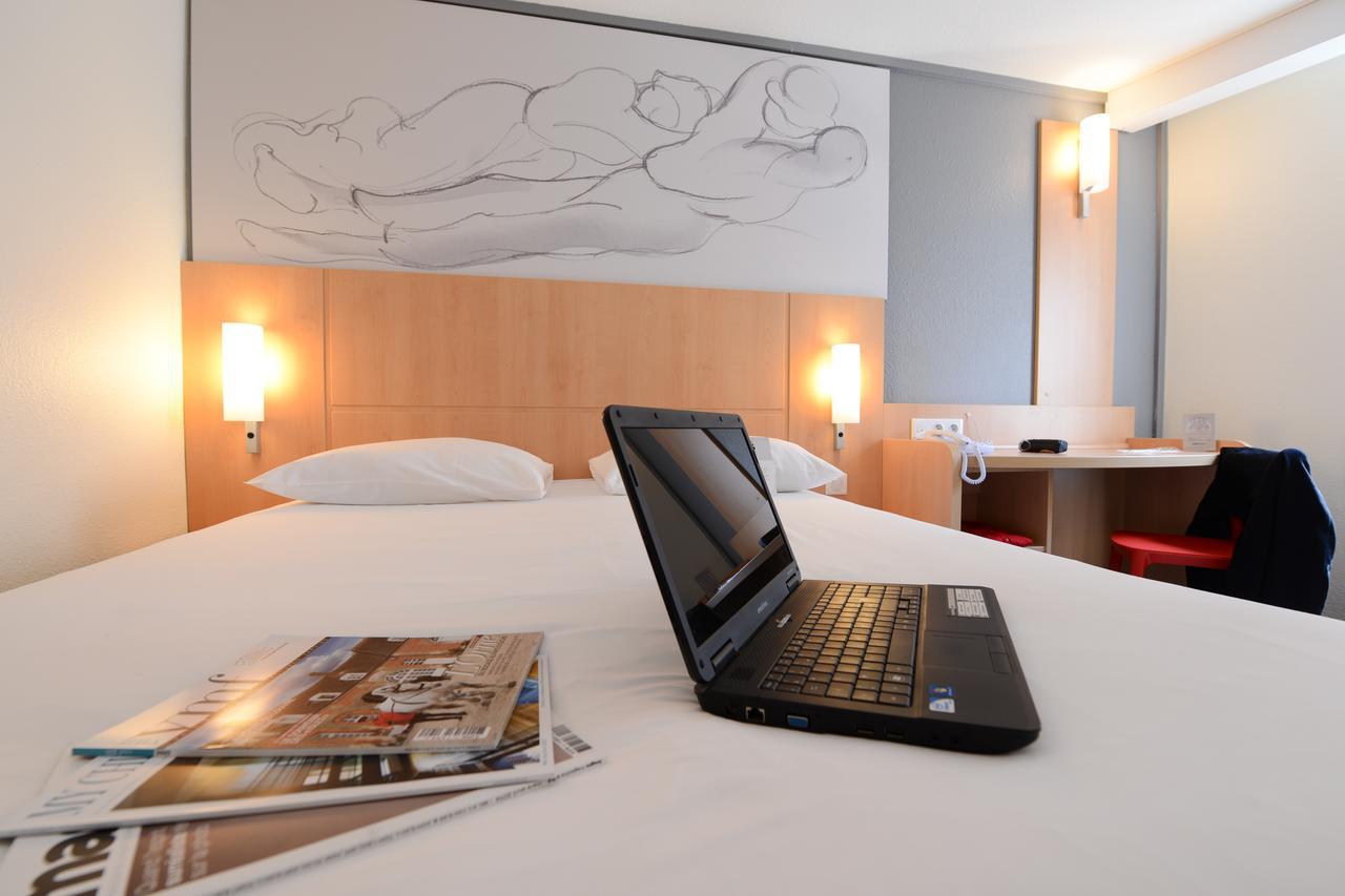 2 nebeneinander liegende Zimmer