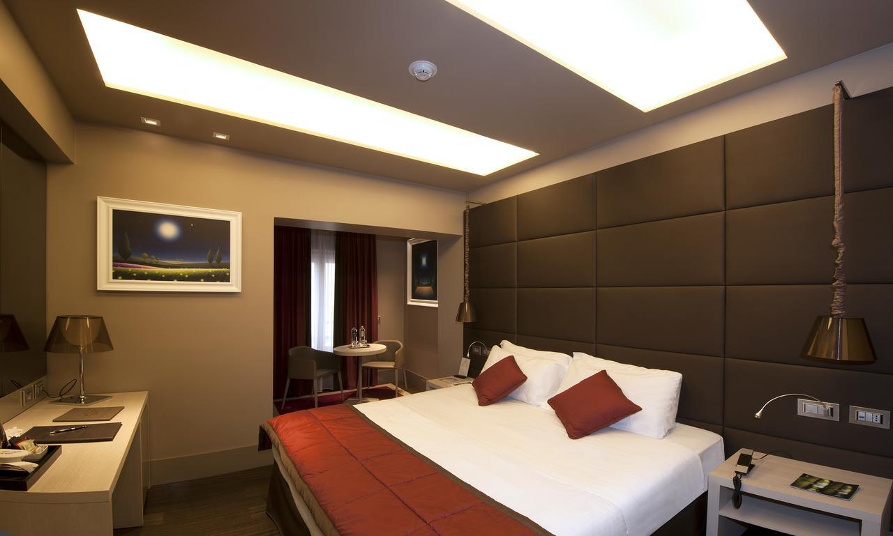 Standard Zimmer mit Kingsize-Bett