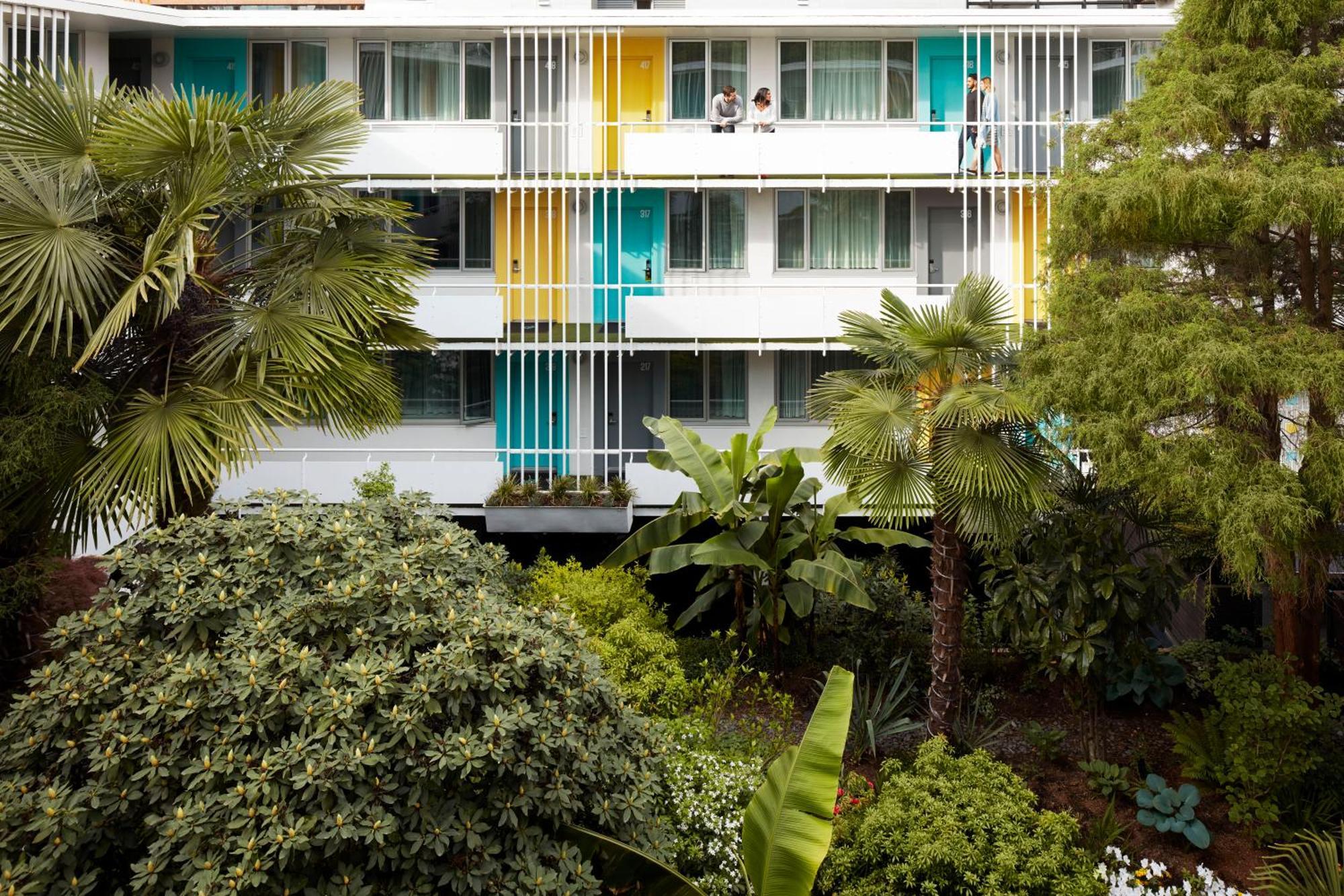 Doppelzimmer mit Gartenblick