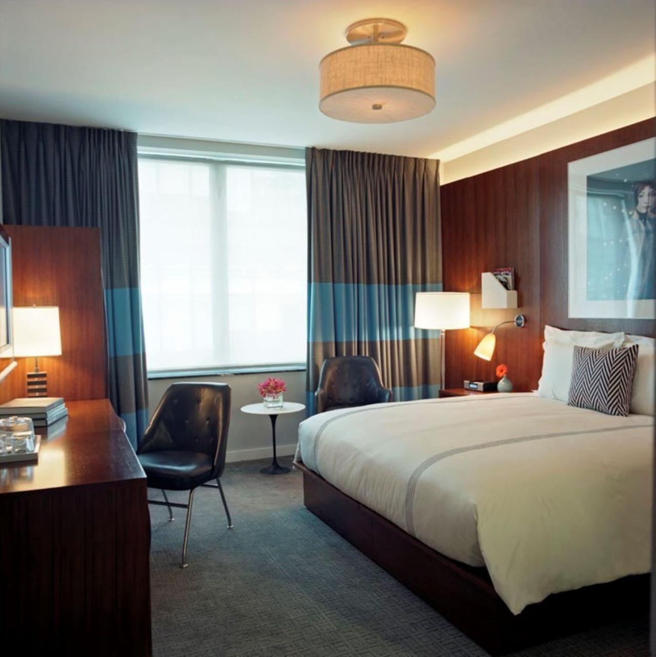 Deluxe Zimmer mit Kingsize-Bett