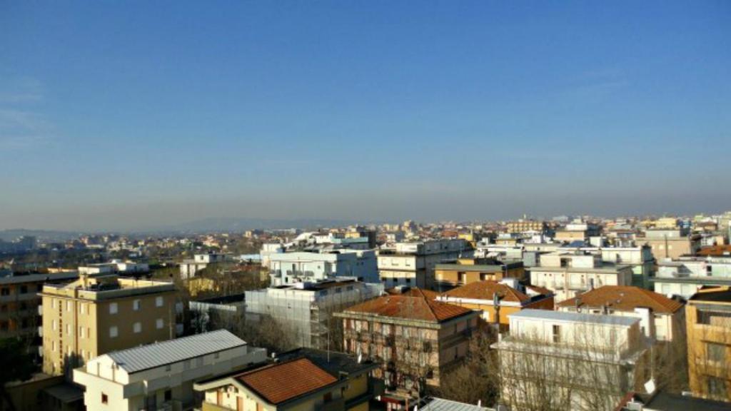 Dreibettzimmer mit Balkon