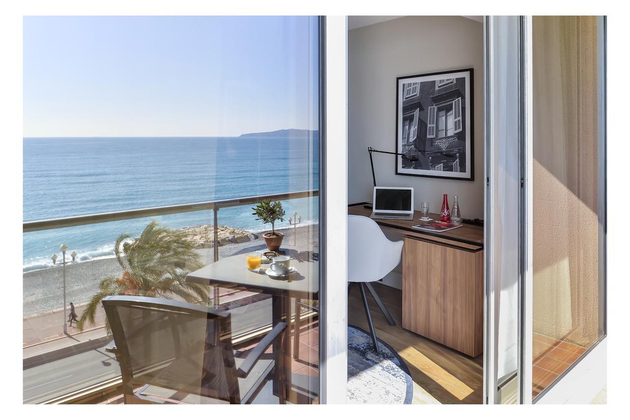 Premium Zimmer mit Meerblick und Terrasse