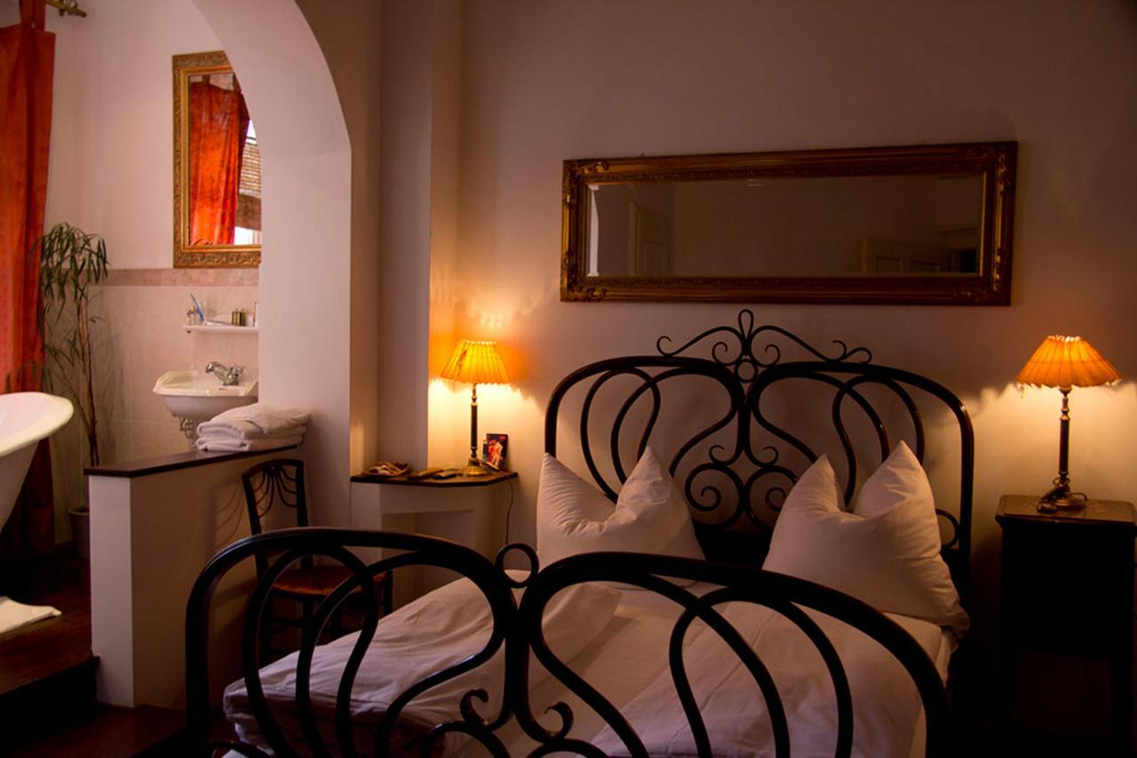 Doppelzimmer mit Gemeinschaftsbad