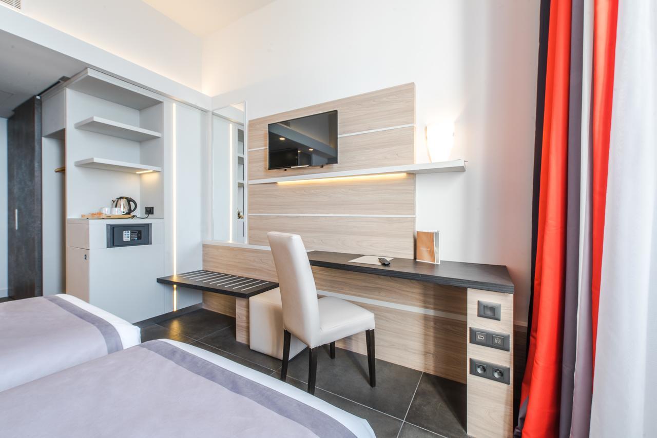 Zweibettzimmer mit Meerblick