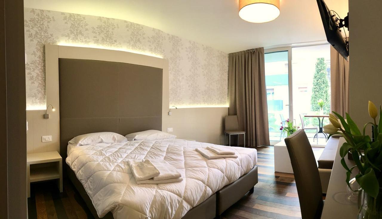 Deluxe Doppel-/Zweibettzimmer