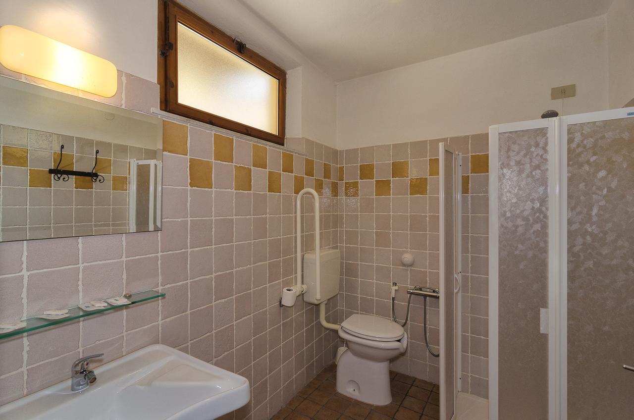 Doppel-/Zweibettzimmer mit Gemeinschaftsbad
