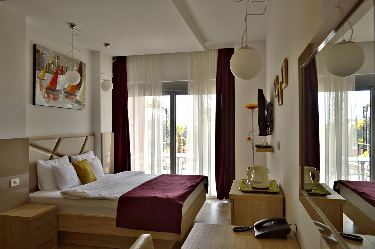 Doppelzimmer mit Balkon