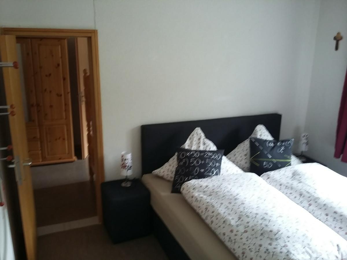 Familienzimmer (2 Erwachsene + 2 Kinder)