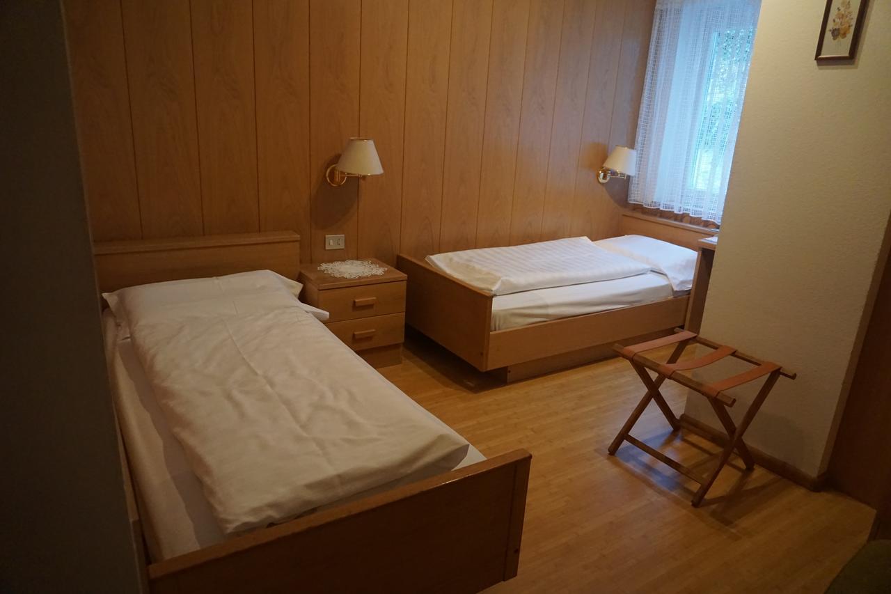 Zweibettzimmer