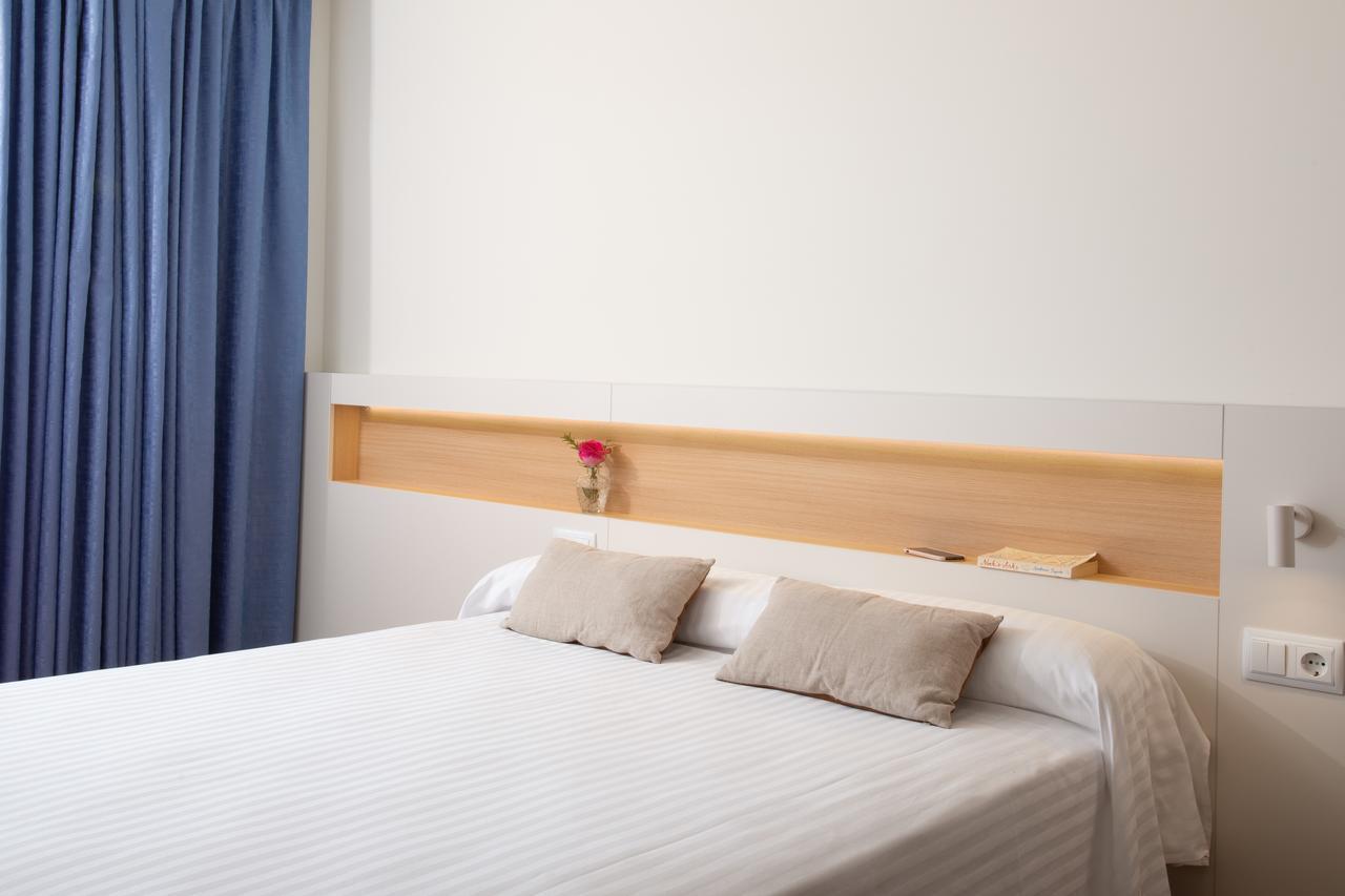 Doppel- oder Zweibettzimmer