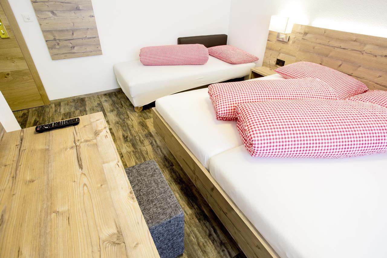 Großes Doppelzimmer