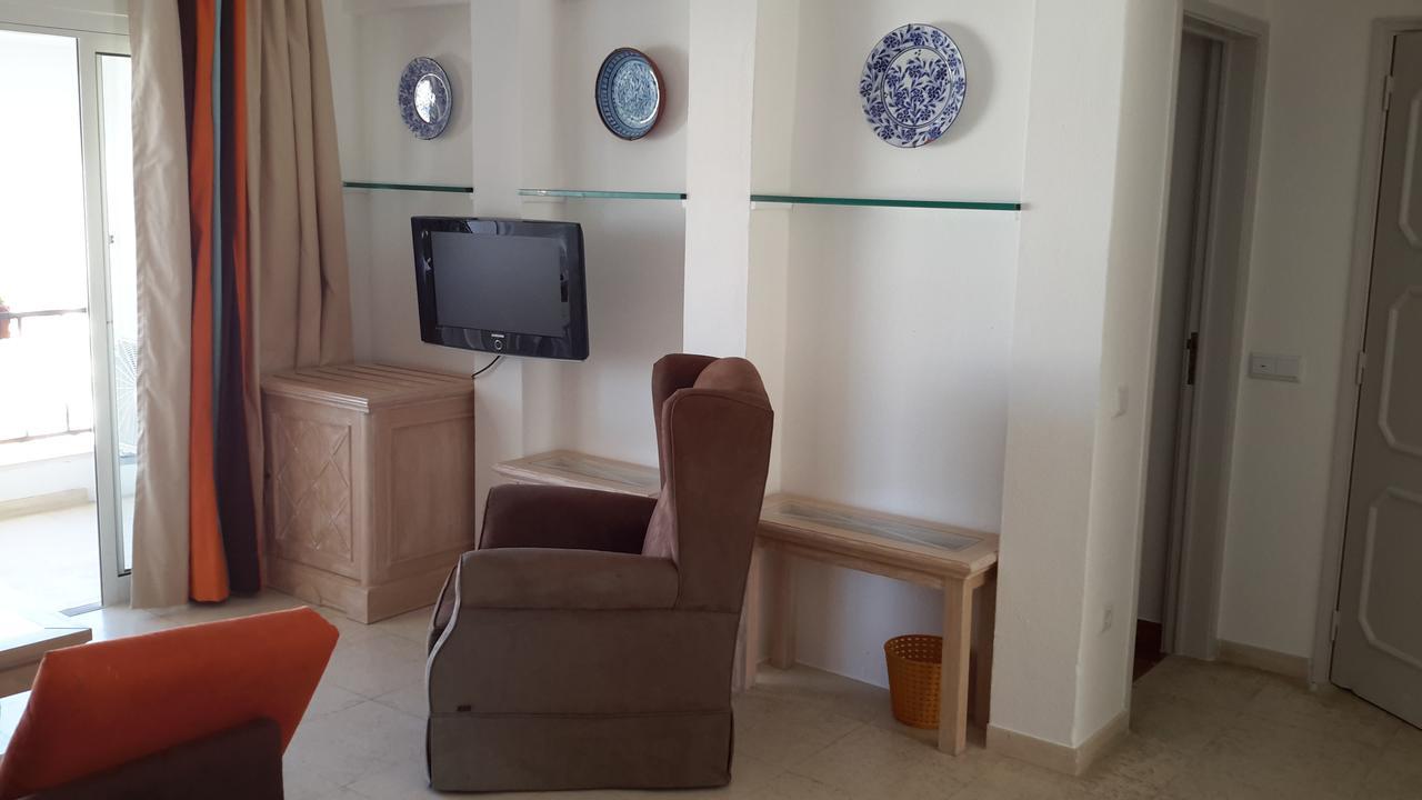 Apartment mit 2 Schlafzimmern und seitlichem Meerblick