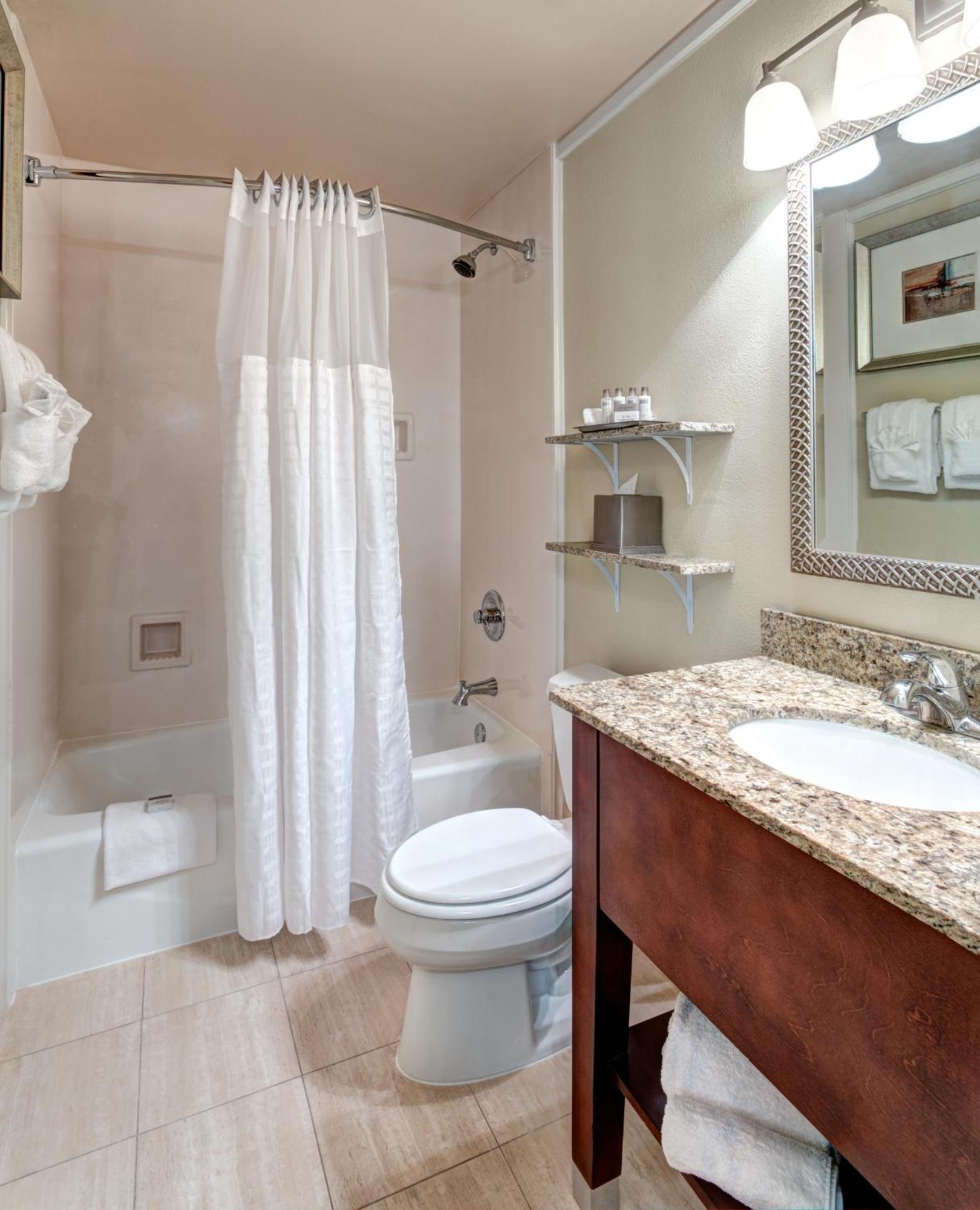 Queen Room Two Queen Beds City View