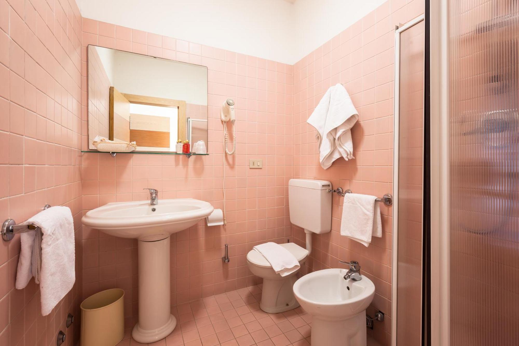 Doppelzimmer mit Poolblick