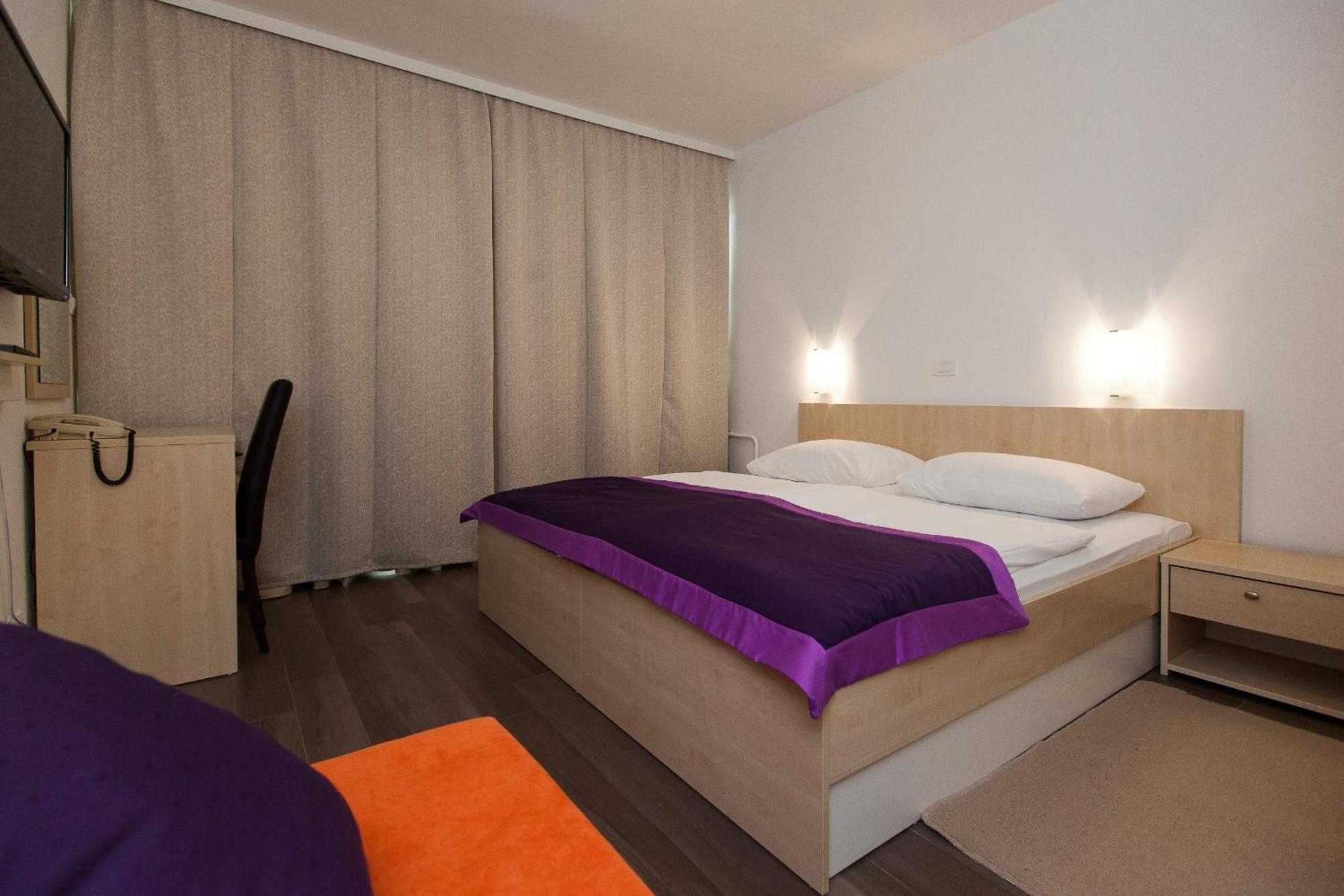 Standard Zweibettzimmer mit Zustellbett