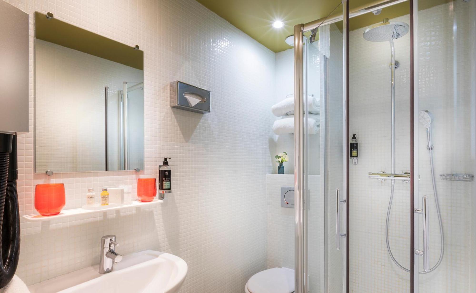 Familiensuite mit Gartenblick