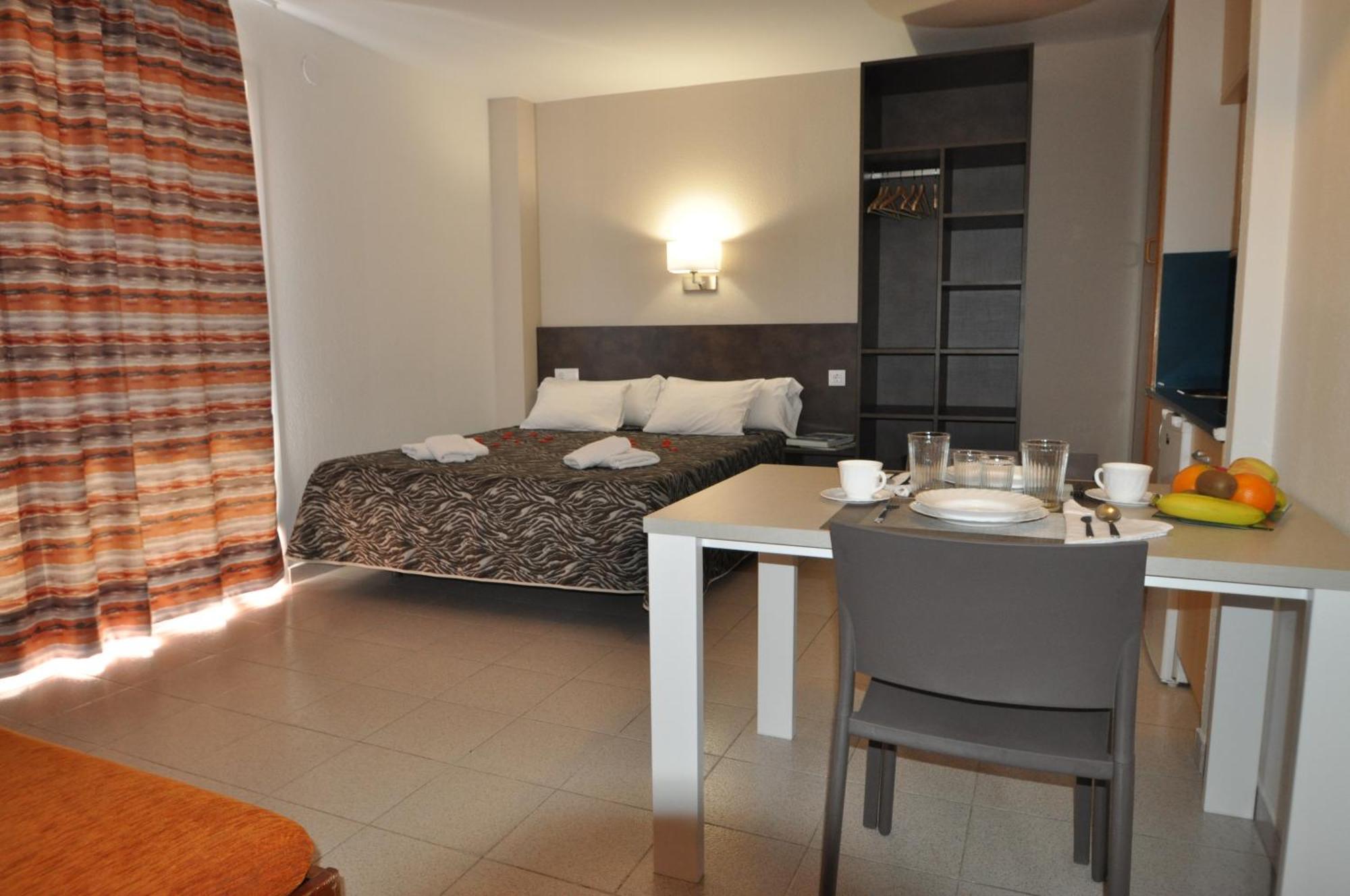 Superior Zimmer mit Queensize-Bett und Sofa