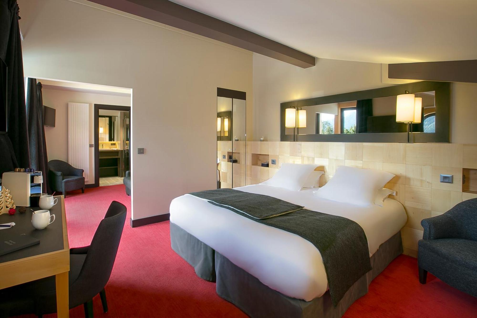 Suite mit Queensize-Bett und Balkon