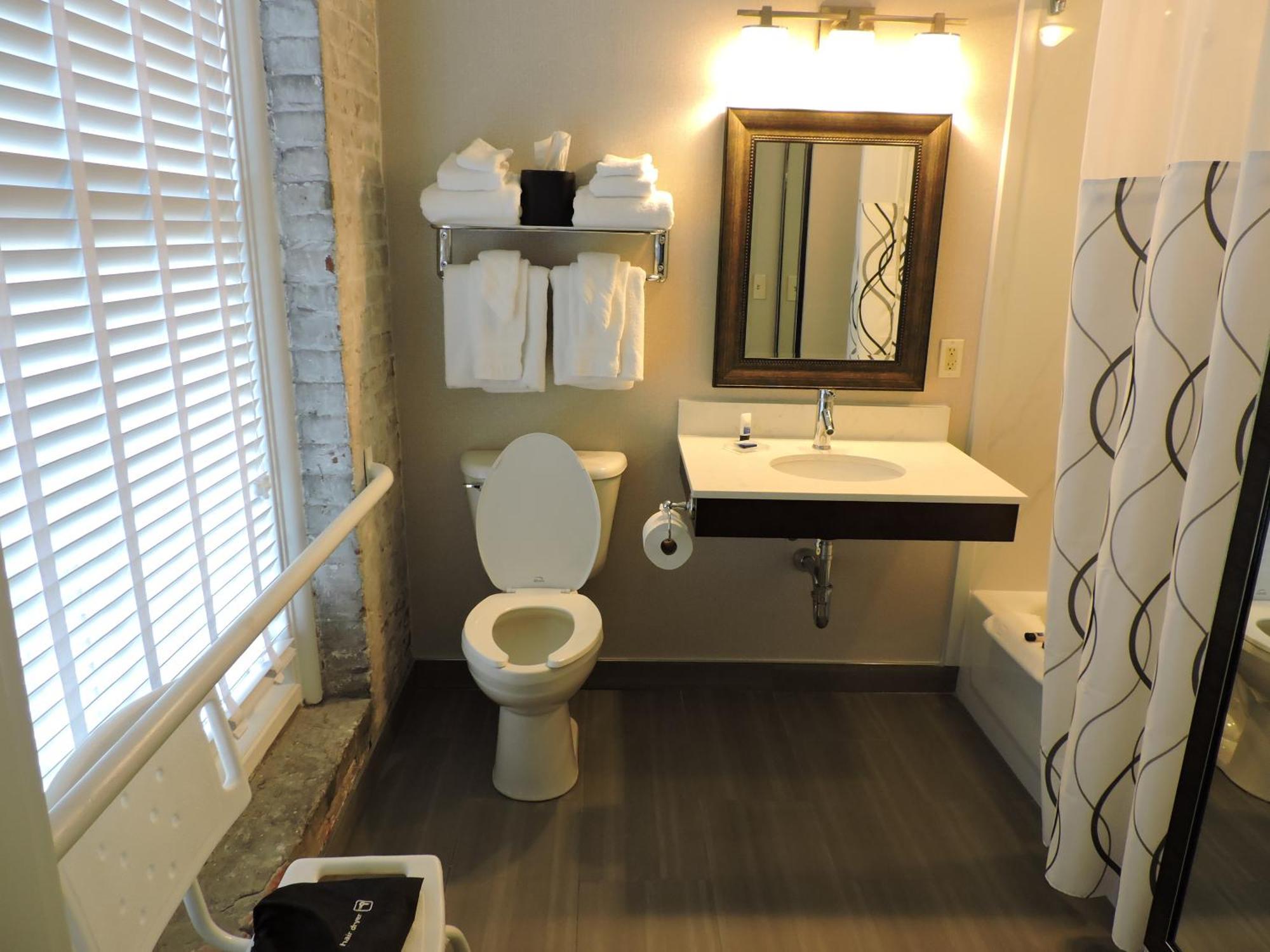 Double Room Two Double Beds Accessible