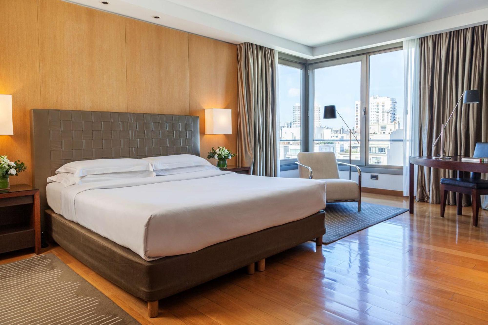 Deluxe Zimmer mit Kingsize-Bett