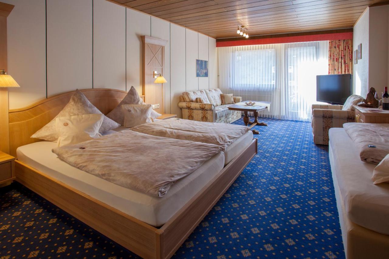 Doppel- oder Zweibettzimmer