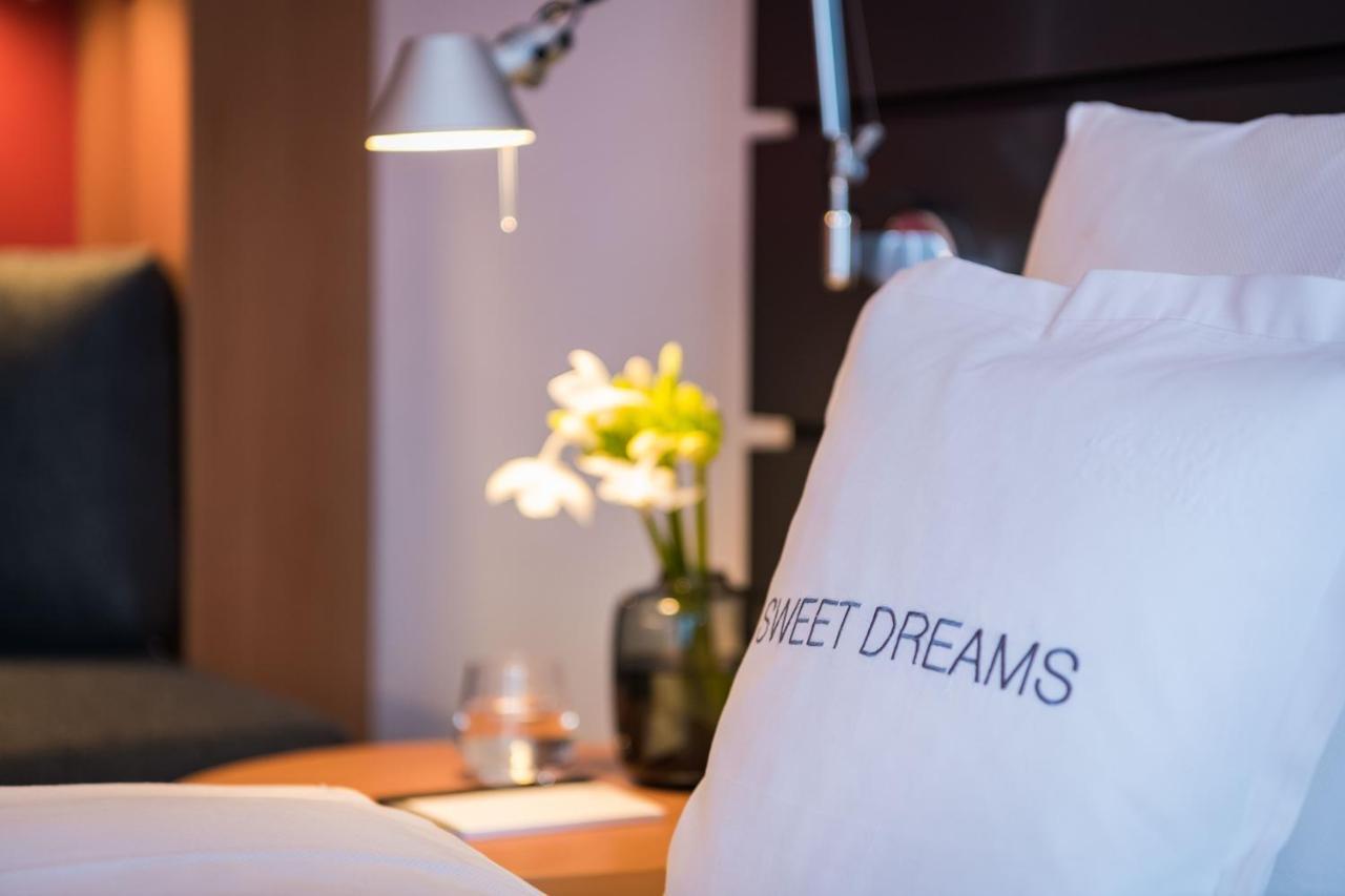 Studio mit Kingsize-Bett und Küchenzeile
