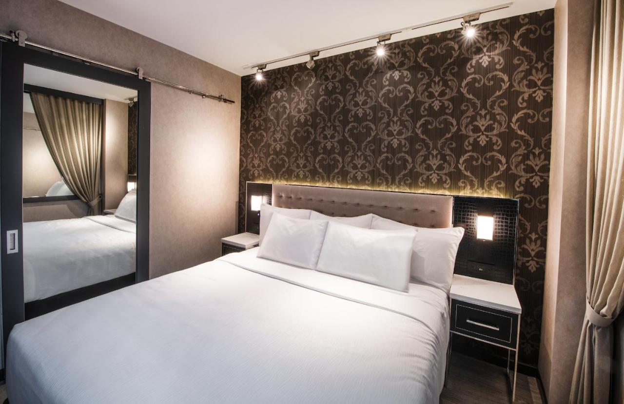 Standard Zimmer mit Kingsize-Bett