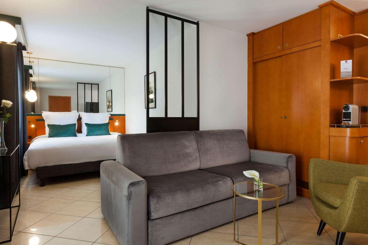 Junior Suite mit Terrasse und Poolblick