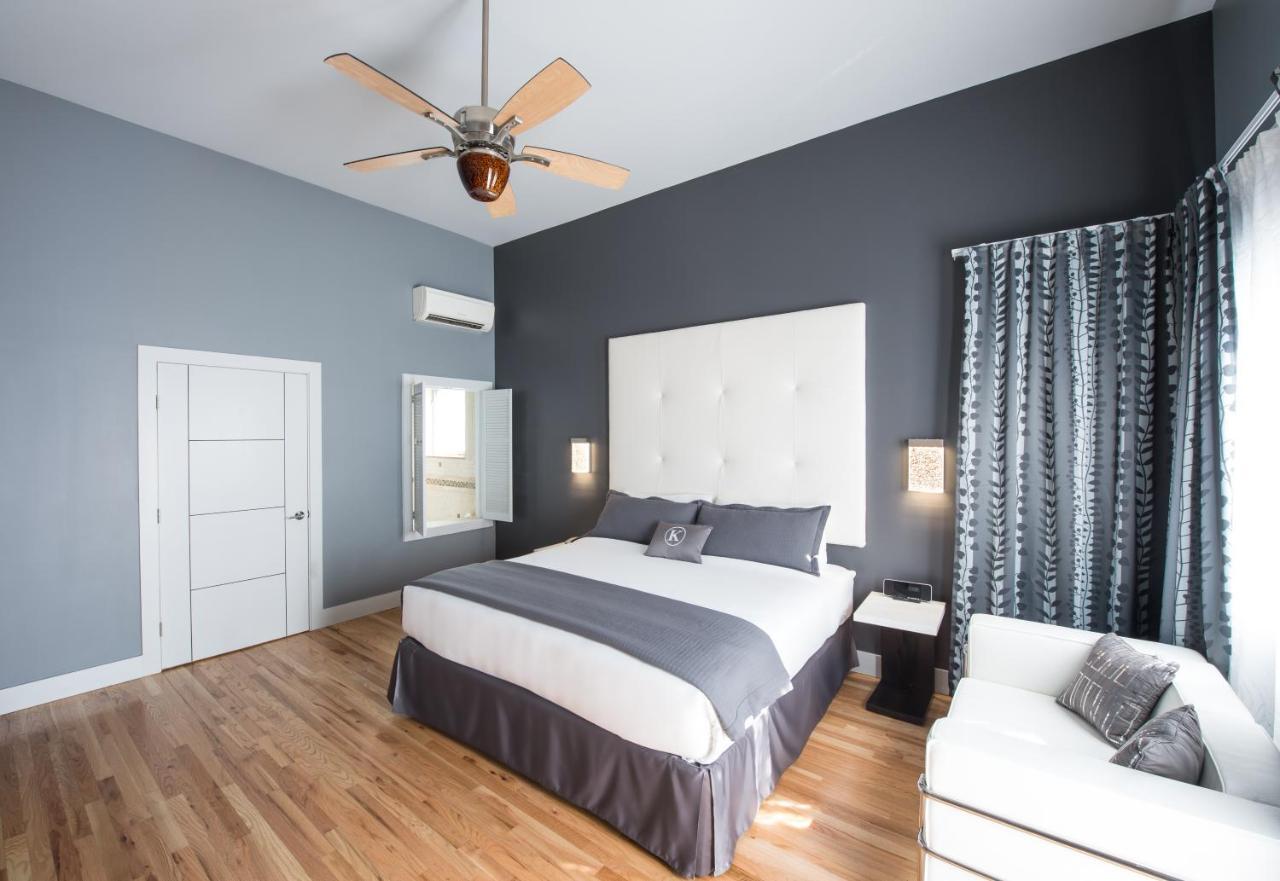 Premier Zimmer mit Kingsize-Bett und Balkon
