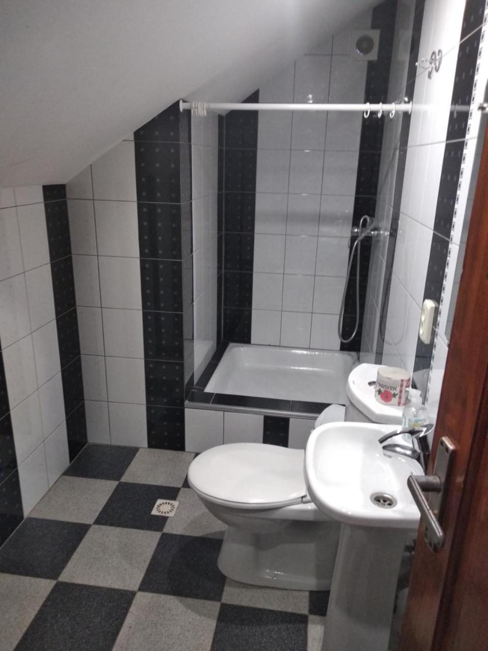 Doppel-/Zweibettzimmer mit Zustellbett