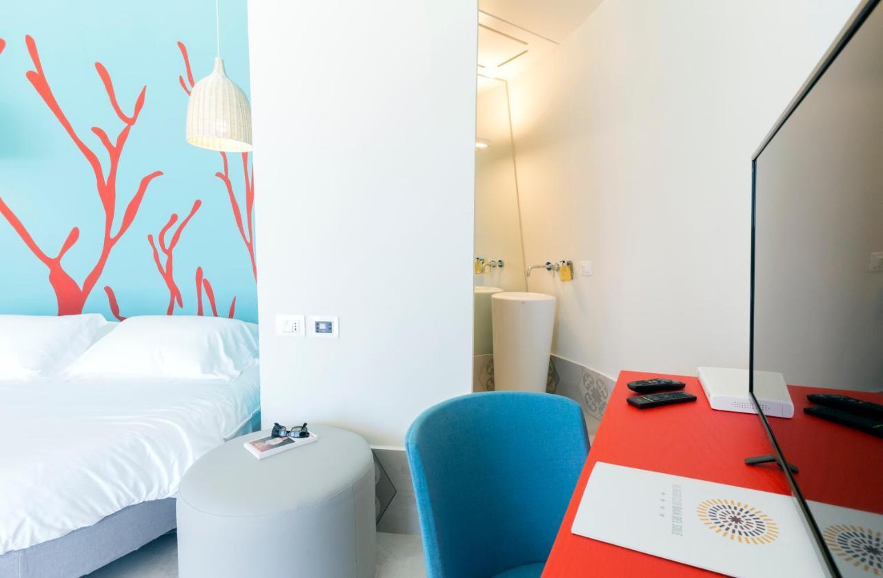 Zimmer mit Queensize-Bett und Meerblick