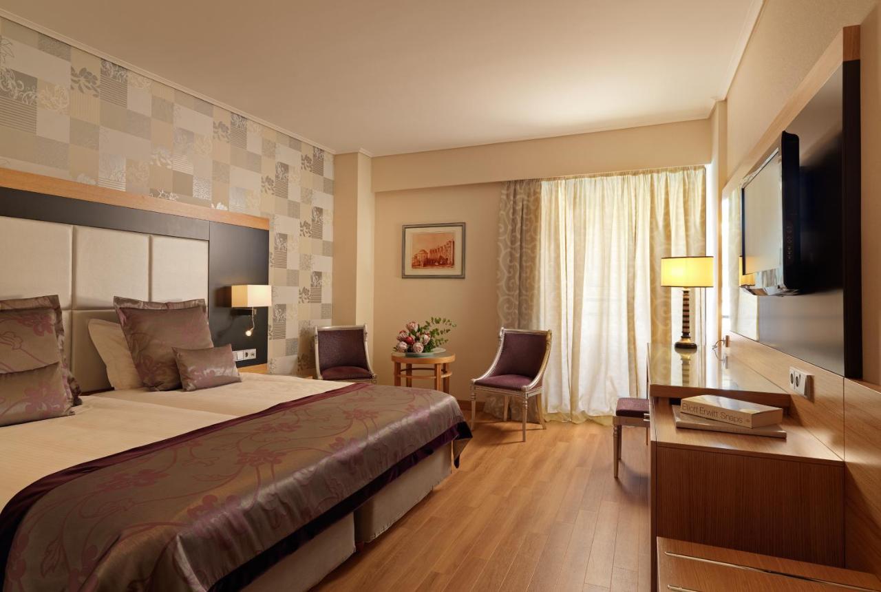 Superior Zimmer mit Blick auf die Akropolis