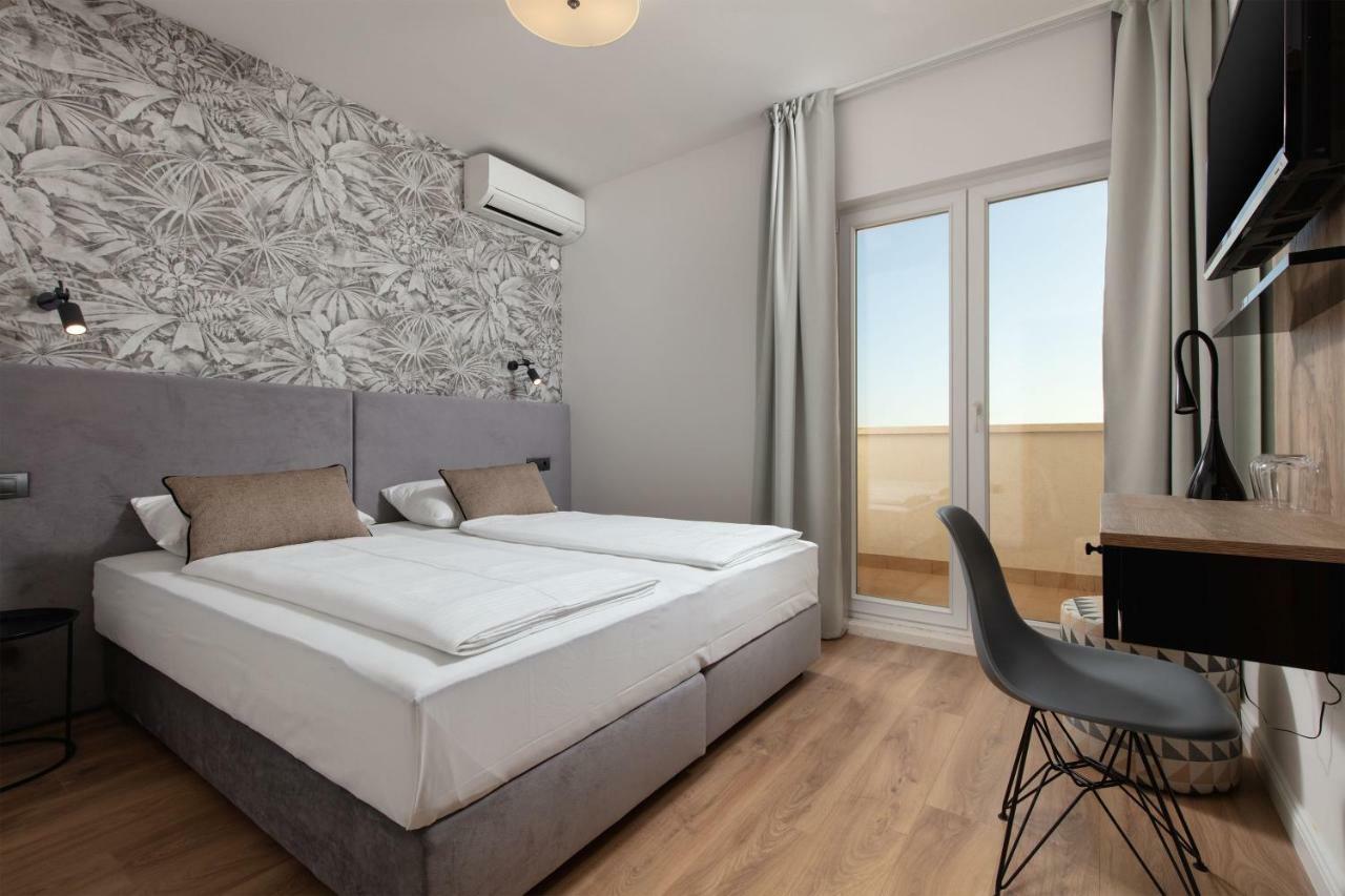 Familienzimmer mit Balkon und Meerblick