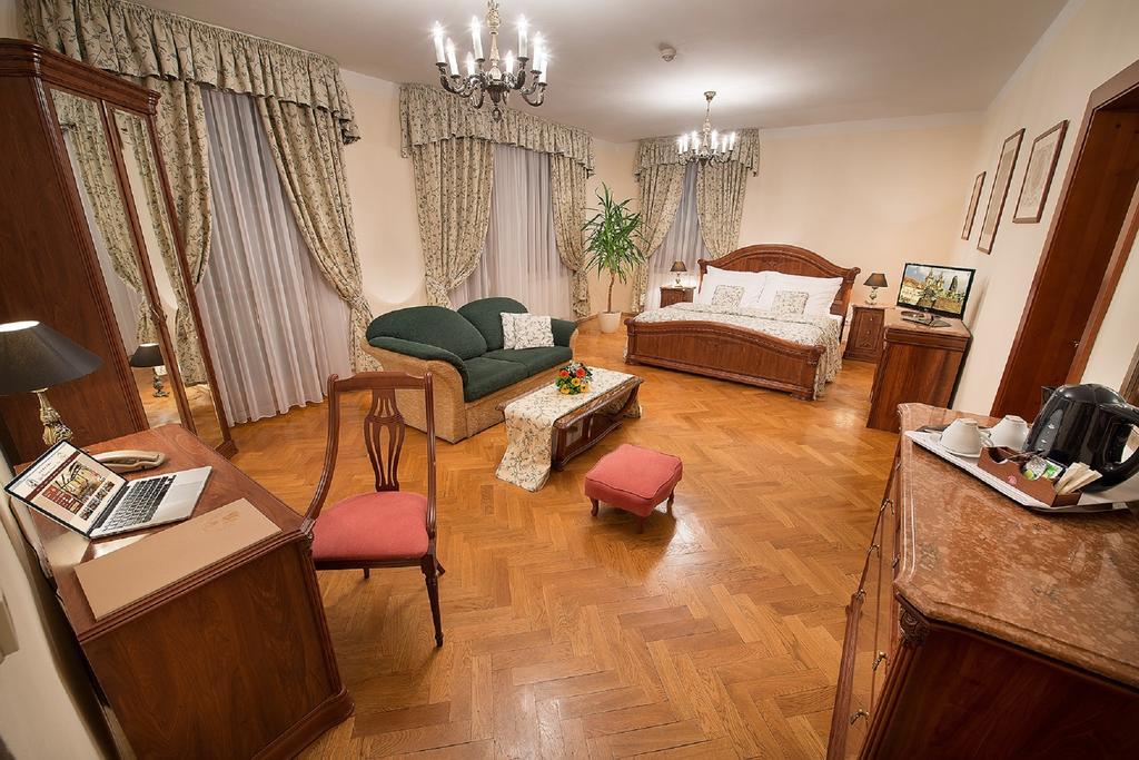 Deluxe Doppel-/Zweibettzimmer