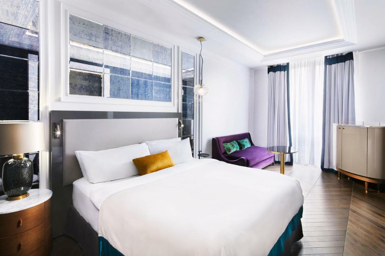 Deluxe Zimmer mit Kingsize-Bett