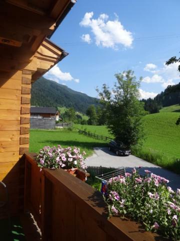 Apartment mit 2 Schlafzimmern und Balkon