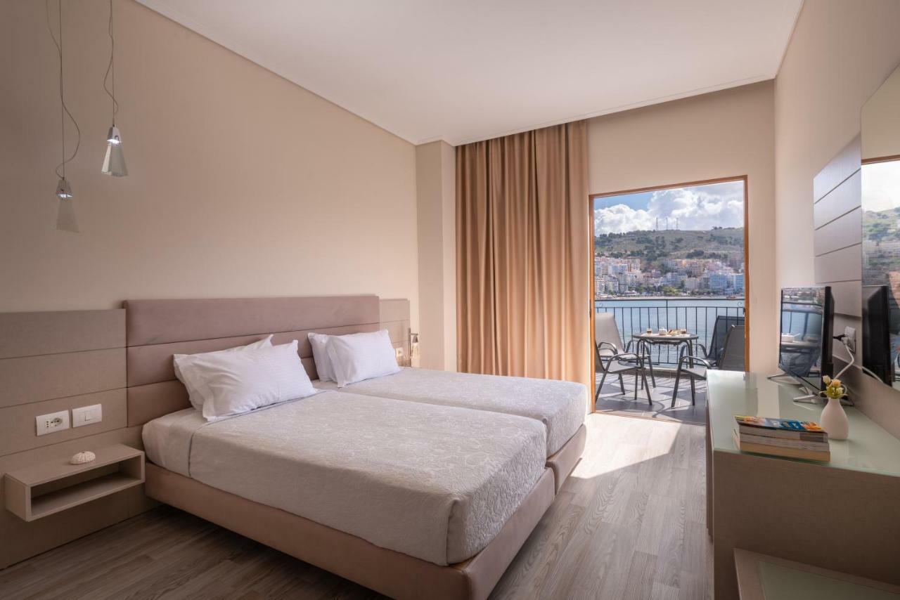 Zweibettzimmer mit Meerblick