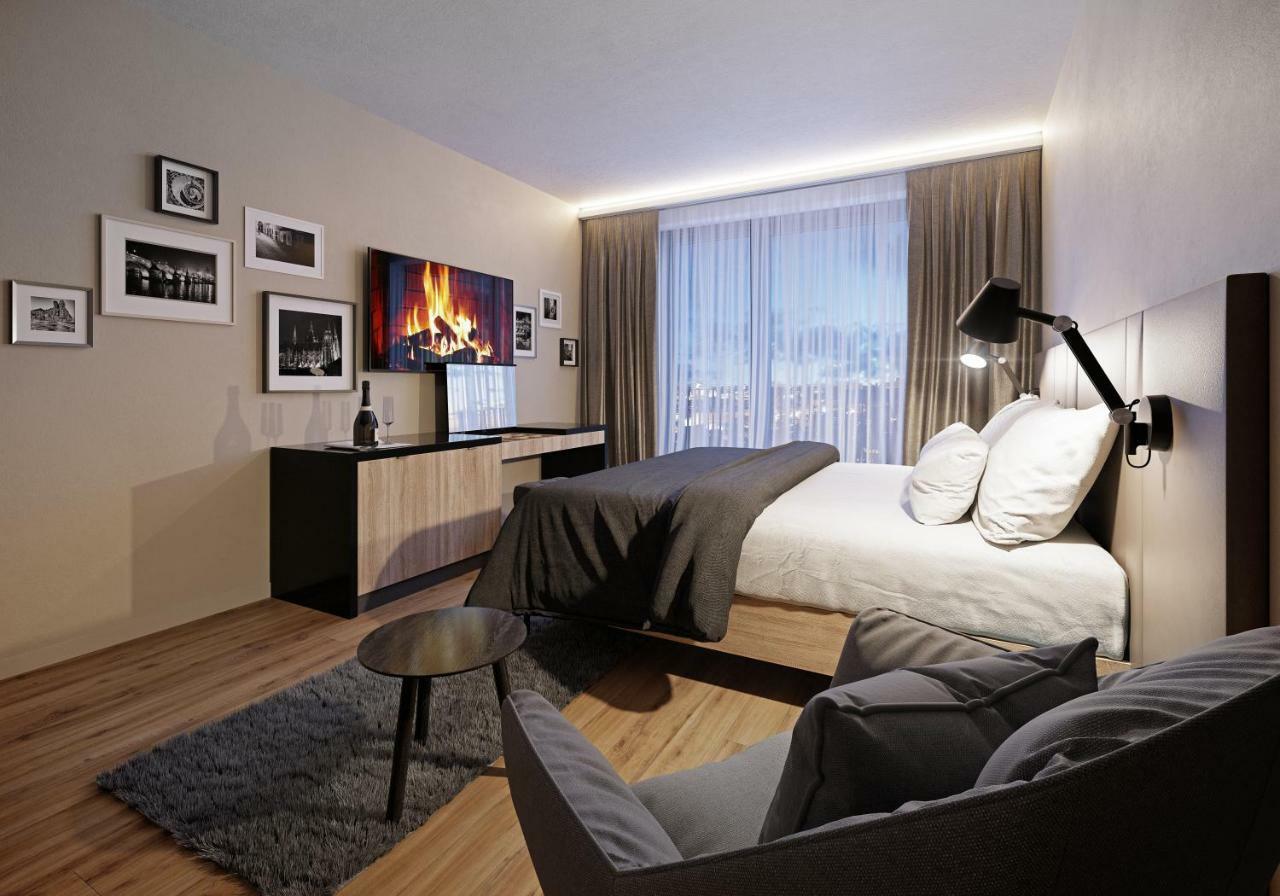 Deluxe Doppel-/Zweibettzimmer mit Balkon