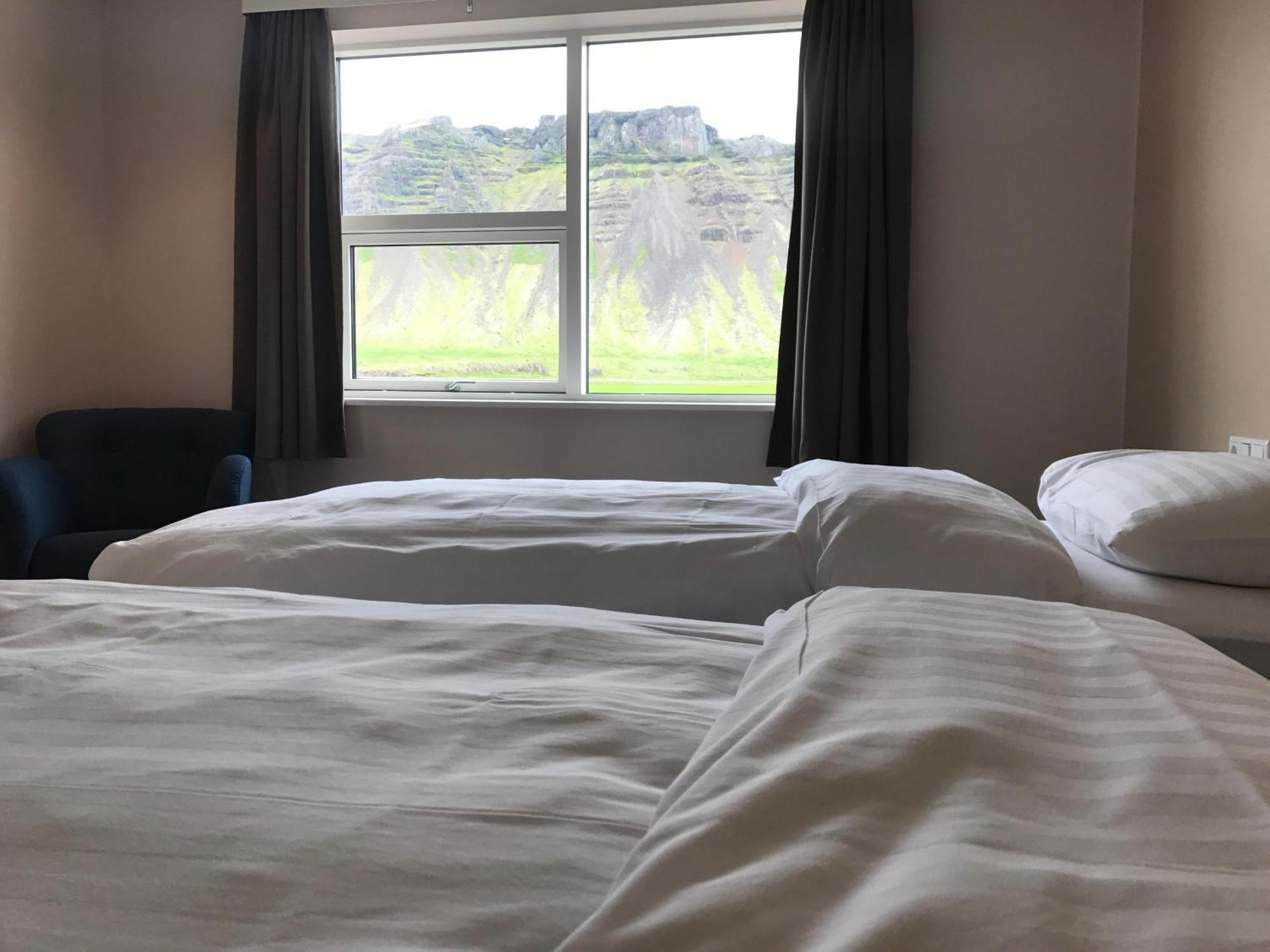 Dreibettzimmer mit eigenem Bad
