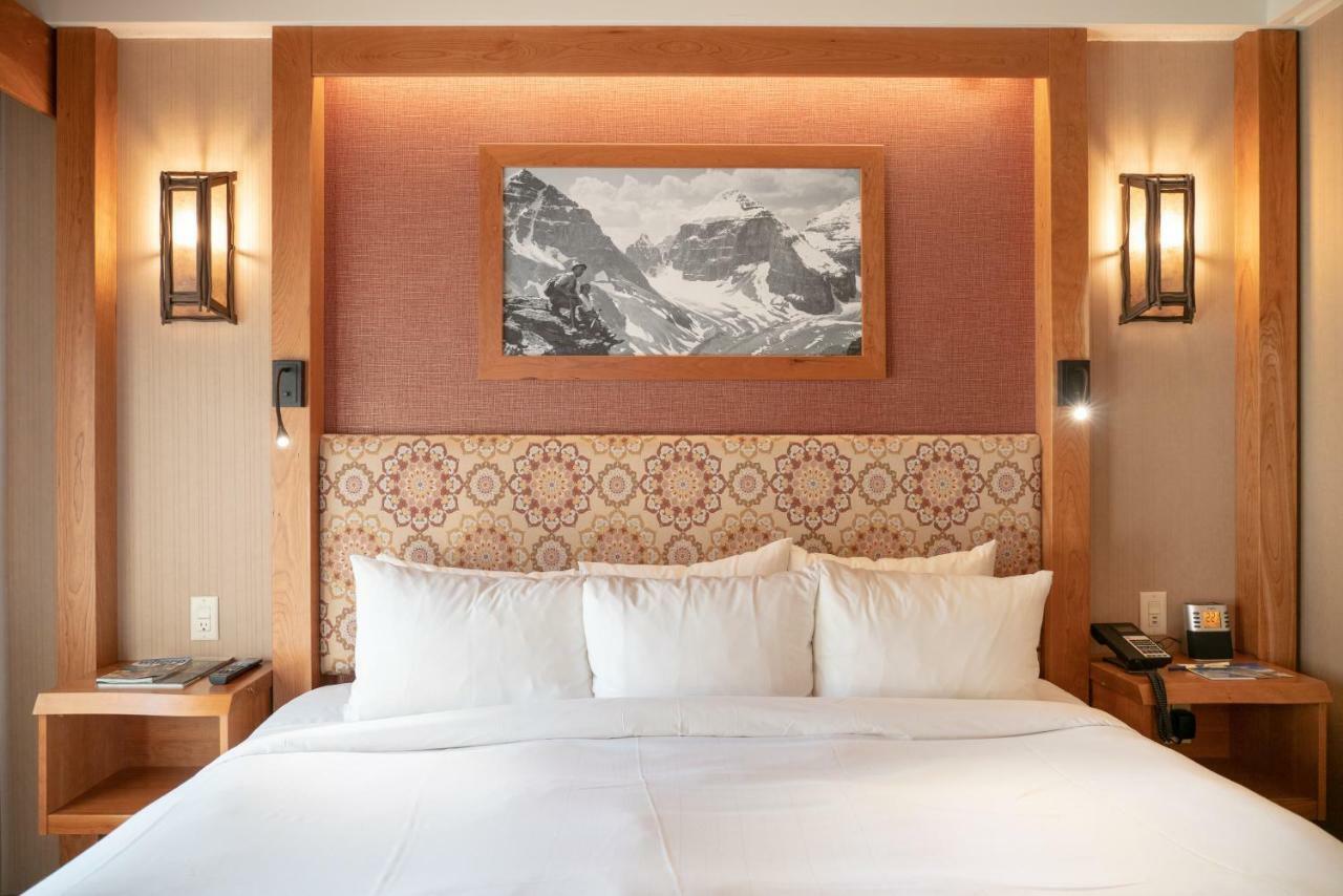 Superior Split King Queen Room