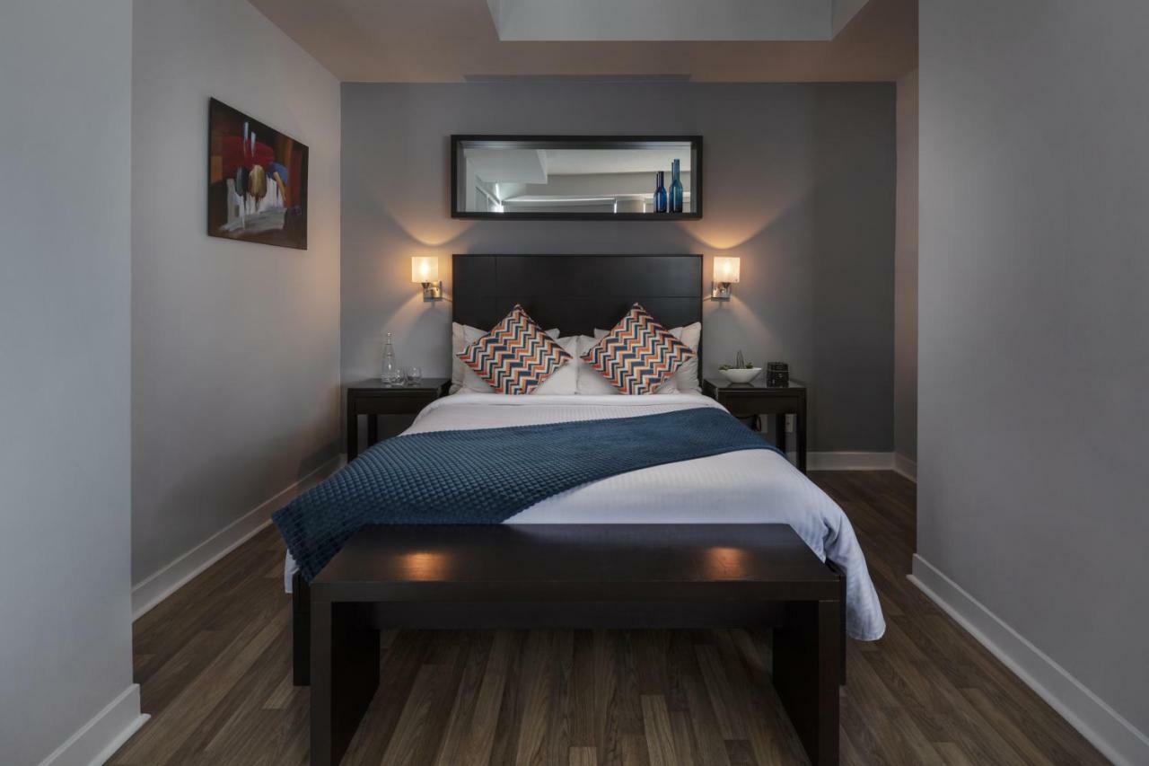 Junior Suite – Blick auf den CN Tower