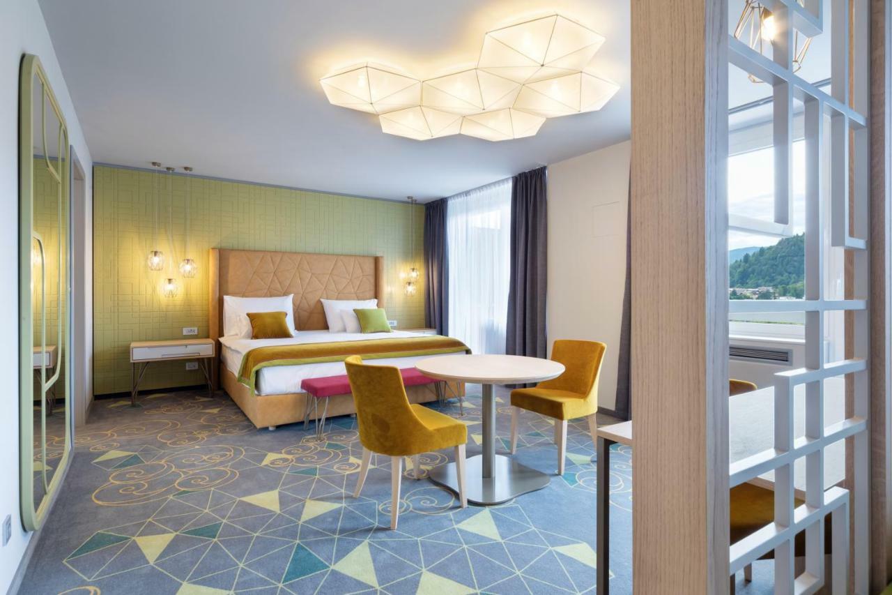 Suite am See